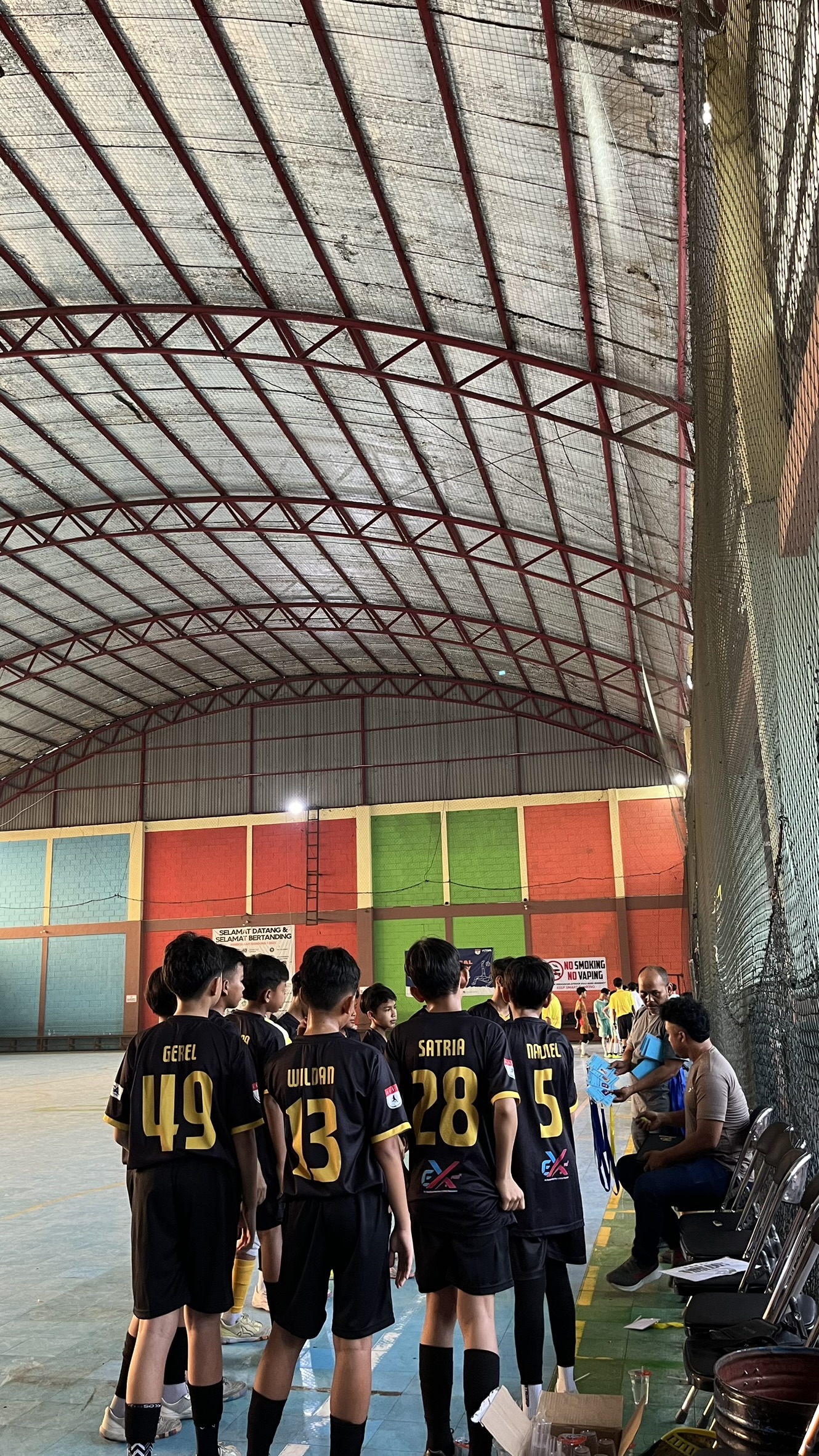 Sesi latihan kelompok umur menengah